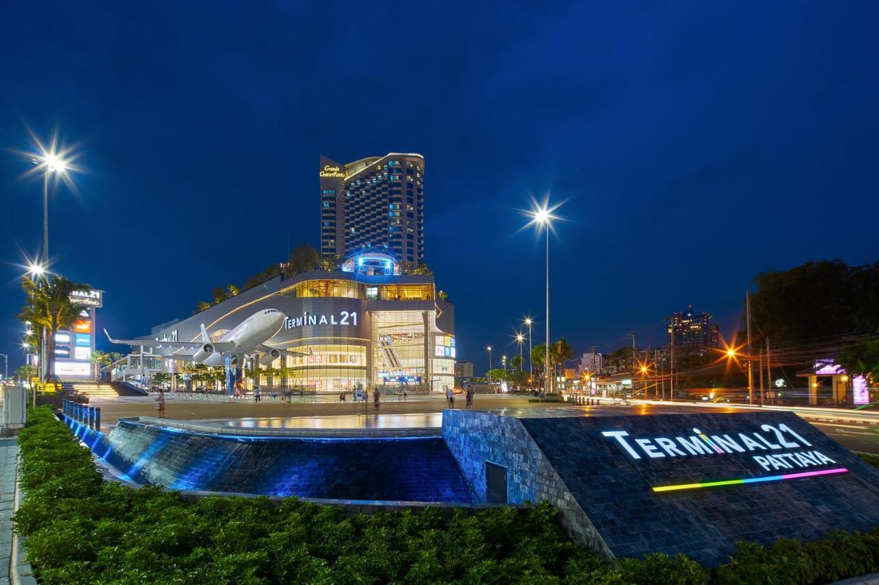 Floral Hotel - Dolphin Circle Pattaya Exterior photo